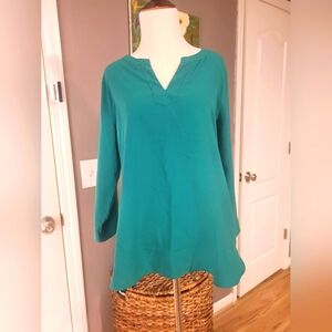 Van Heusen Green 3/4 Sleeve Blouse Size Medium
